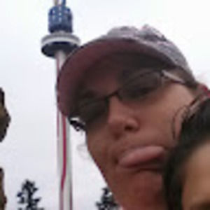 Meet your Posher, Desiree